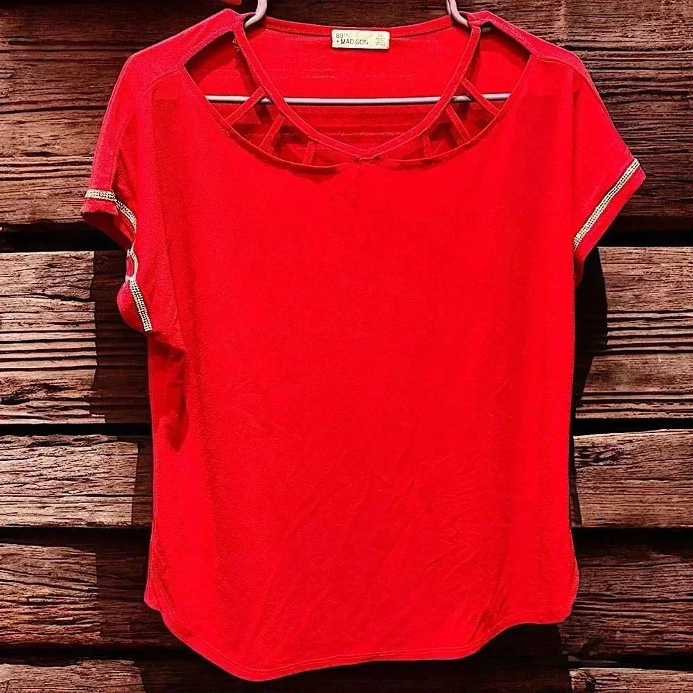 89th & Madison red shirt short sleeve with rhinestones LARGE